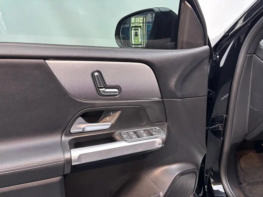 Mercedes-Benz GLB 2022 — фото 16
