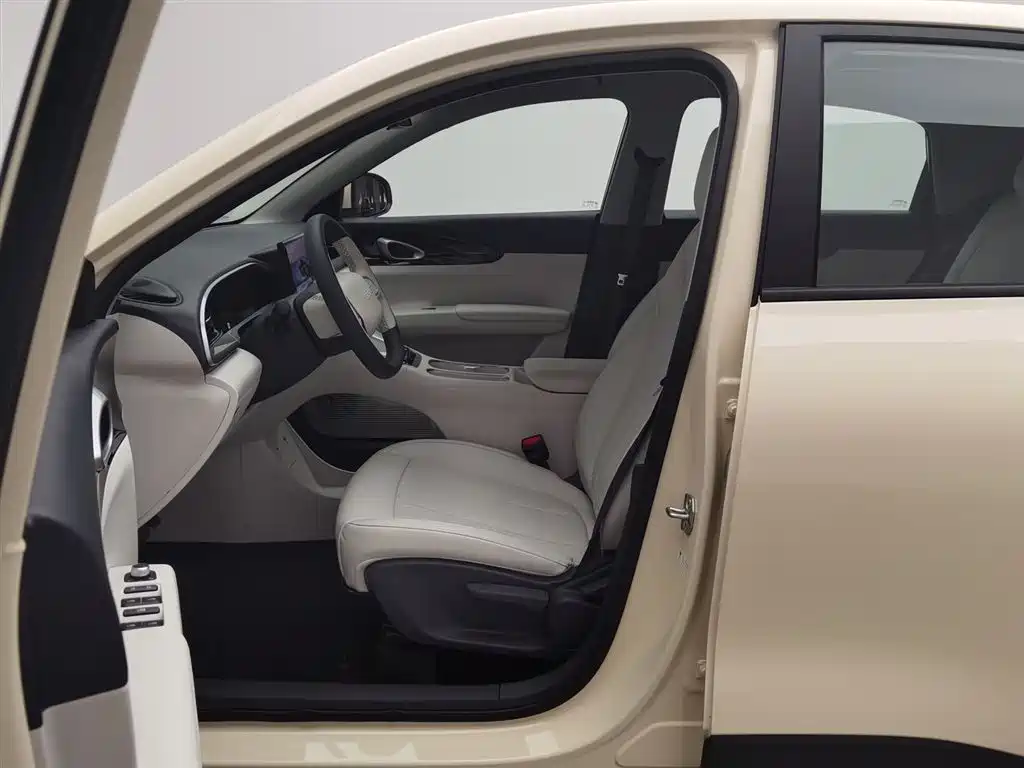 Geely Galaxy Starwish 2025 — фото 10