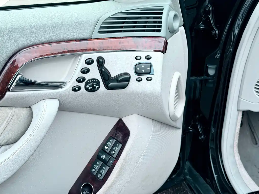 Mercedes-Benz S-Class 2005 — фото 12