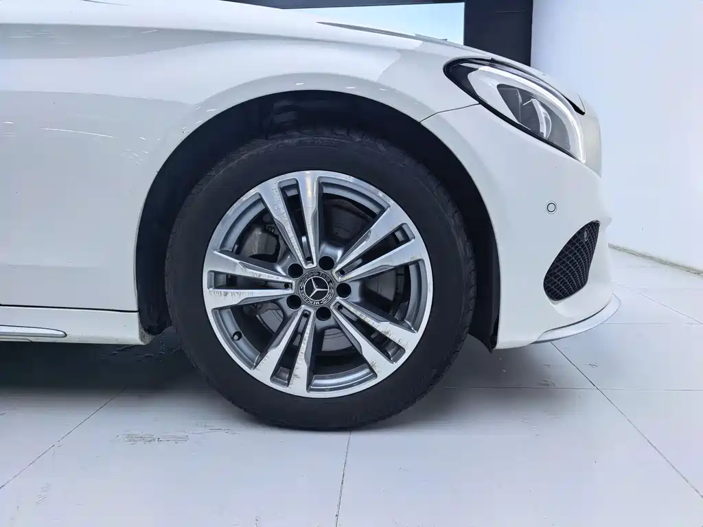 Mercedes-Benz C-Class 2018 — фото 18