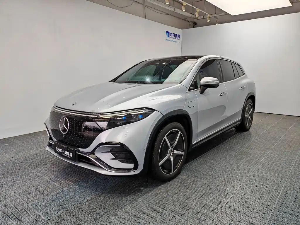 Mercedes-Benz EQS SUV 2023