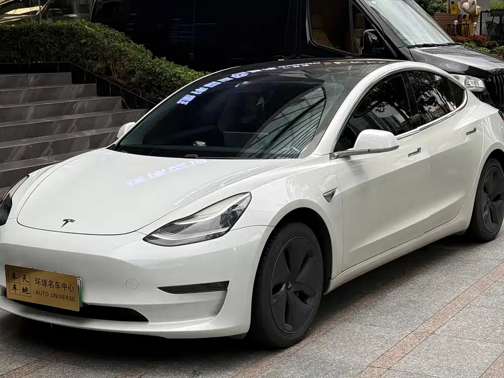 Tesla Model 3 2020 — фото 1