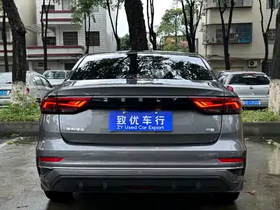 Geely Emgrand 2025