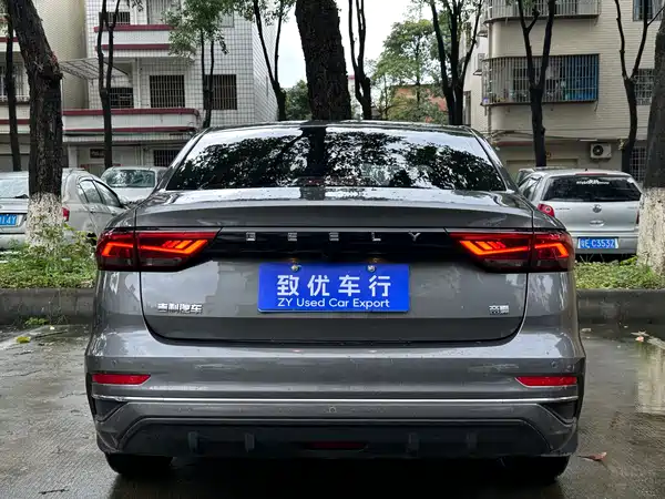 Geely Emgrand 2025