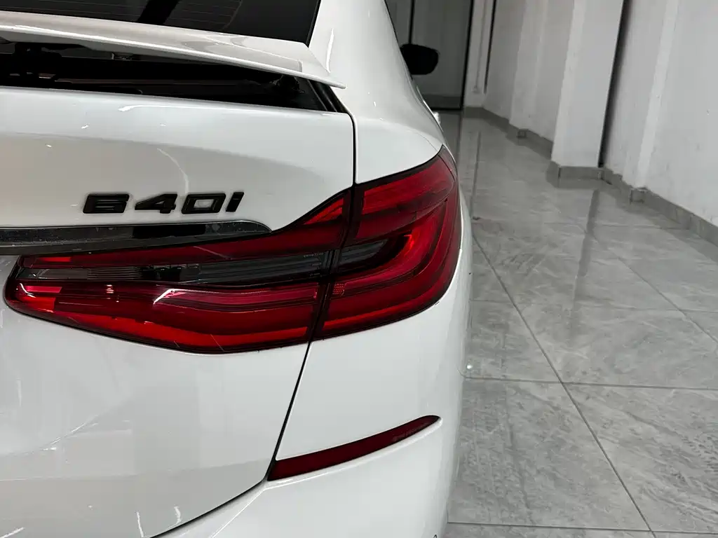 BMW 6 Series GT 2018 — фото 18