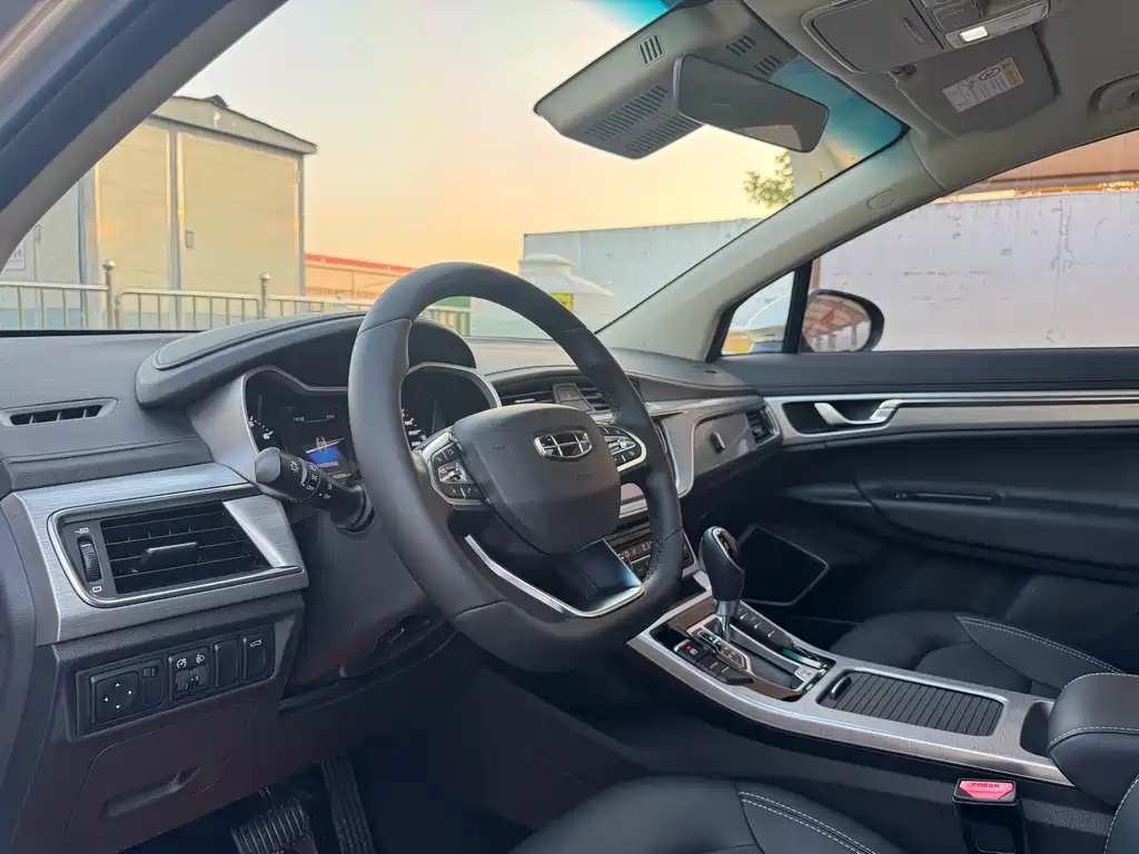 Geely Emgrand GS 2020 — фото 24