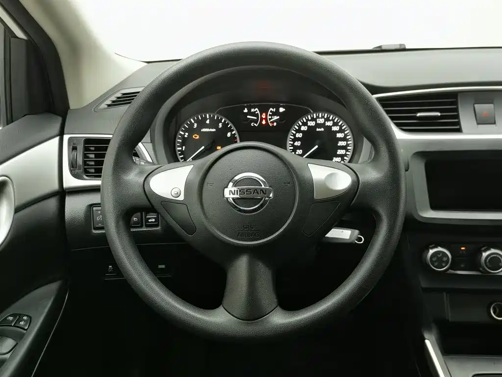 Nissan Sylphy 2025 — фото 11