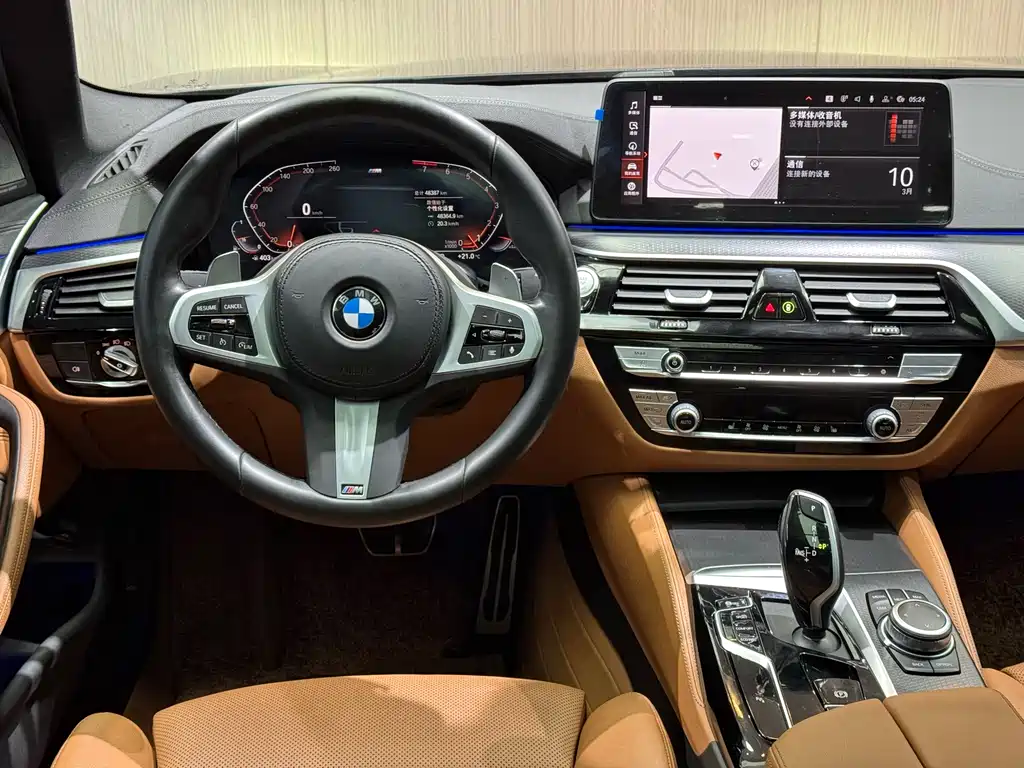 BMW 5 Series 2022 — фото 14