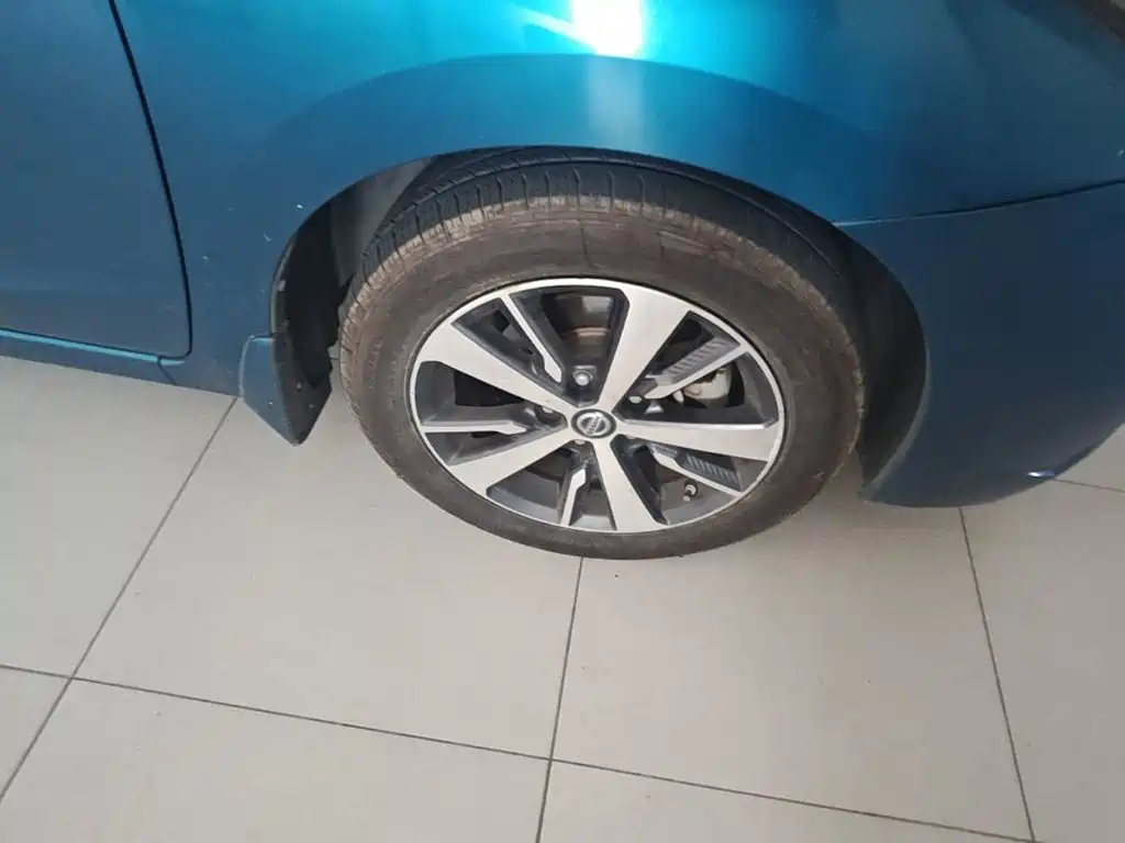 Nissan Bluebird 2018 — фото 14