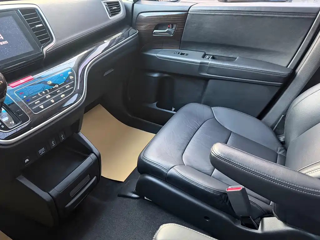 Honda Odyssey 2020 — фото 11