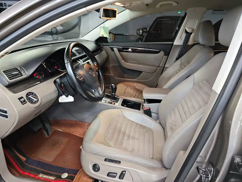 Volkswagen Magotan 2012