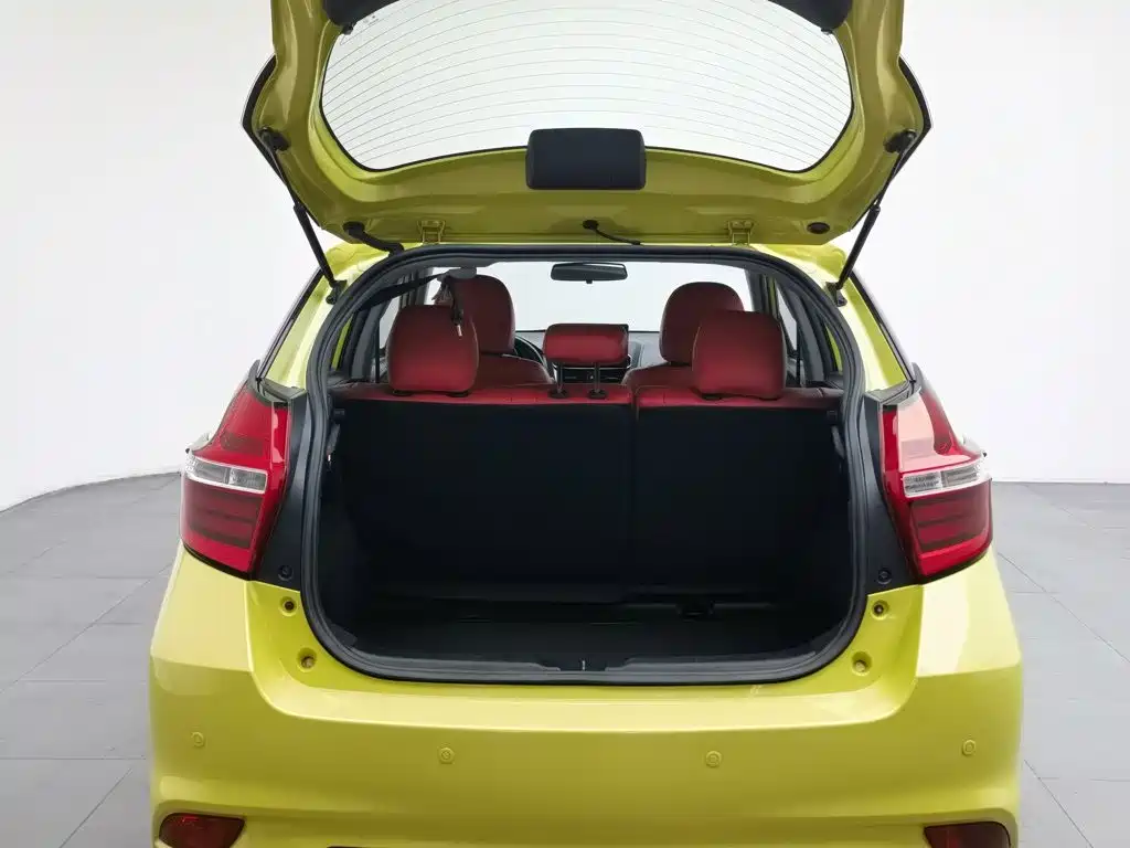Toyota Yaris L 2016 — фото 16