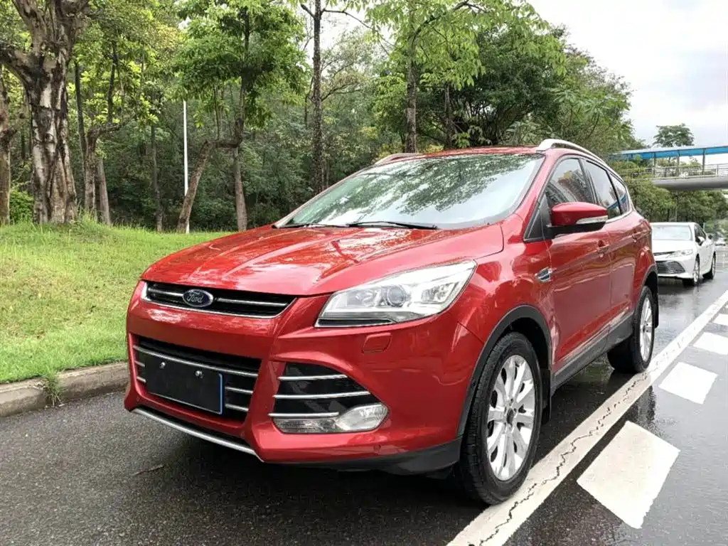 Ford Kuga 2014 — фото 1