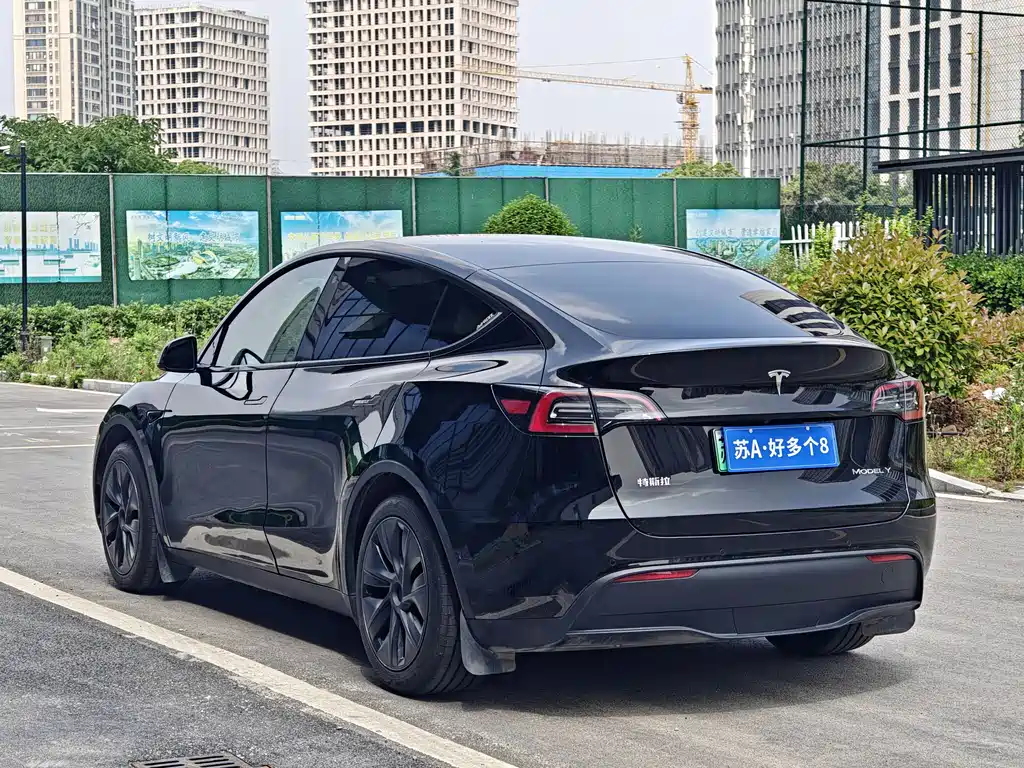 Tesla Model Y 2023 — фото 6