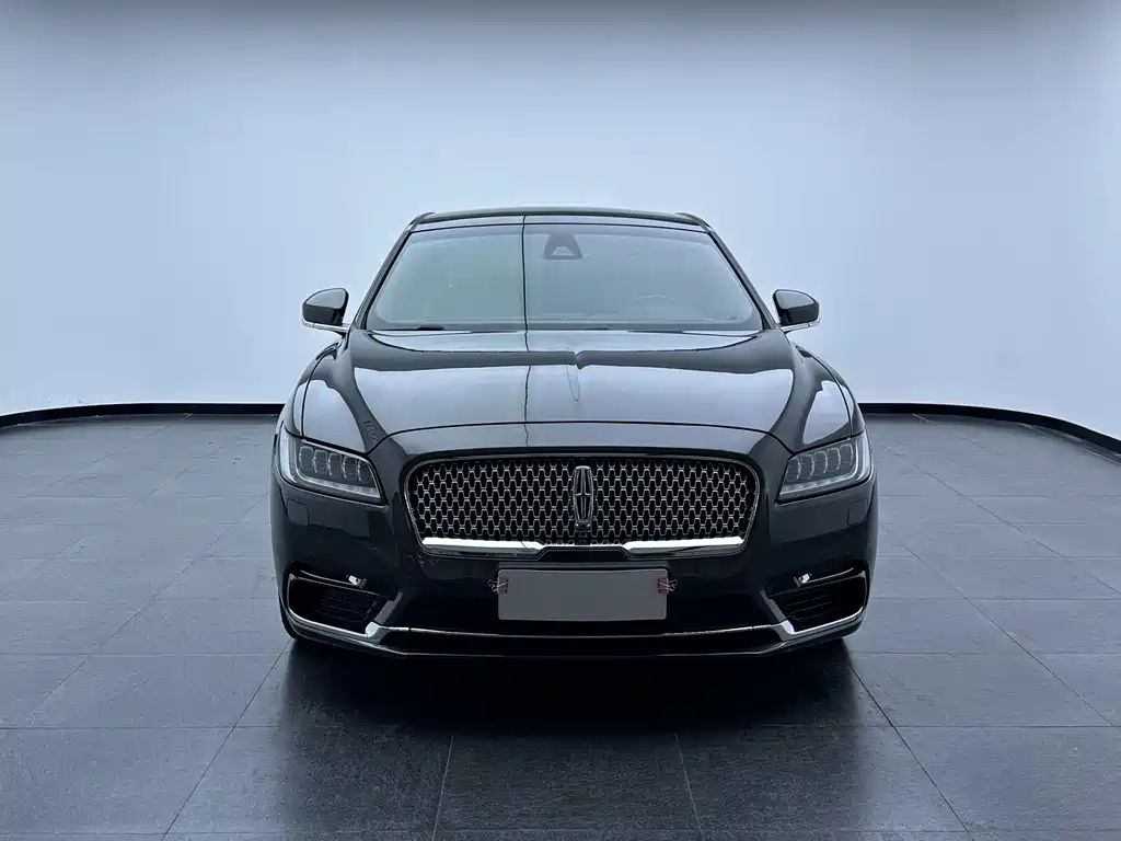 Lincoln Continental 2017 — фото 2