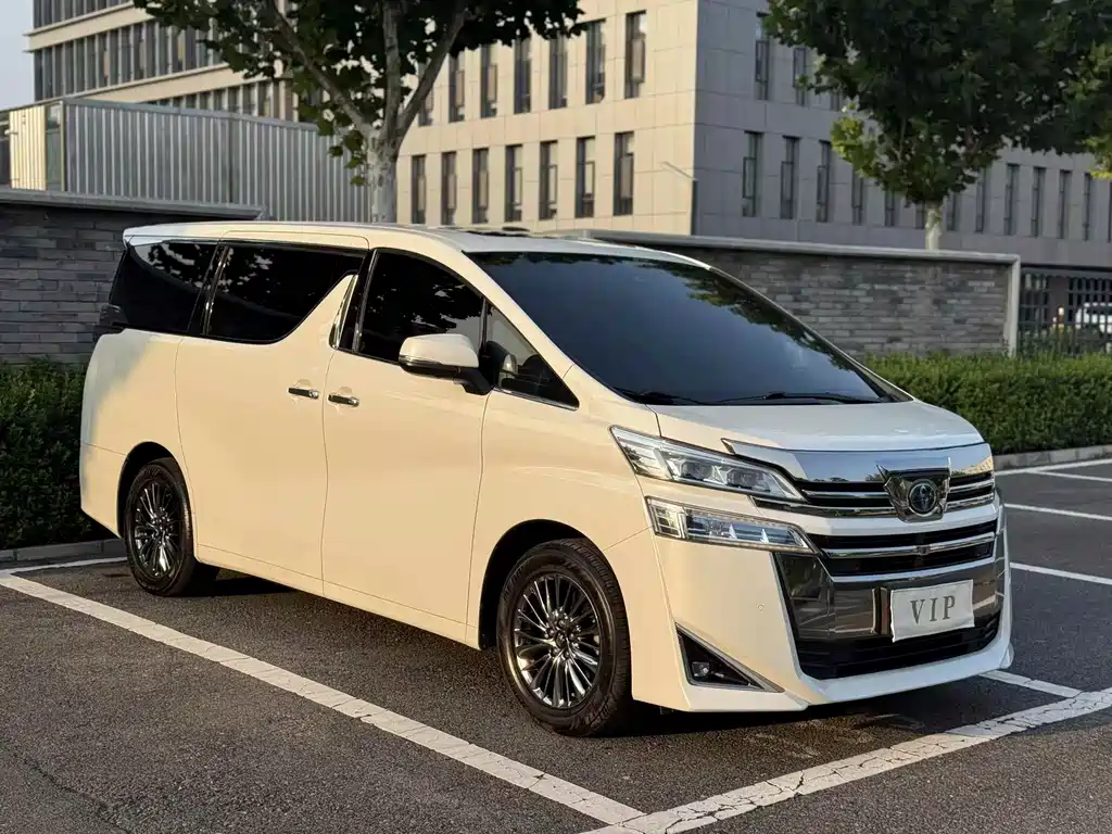 Toyota Vellfire 2021 — фото 3