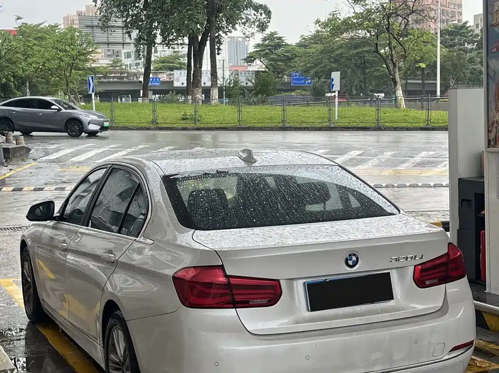 BMW 3 Series 2017