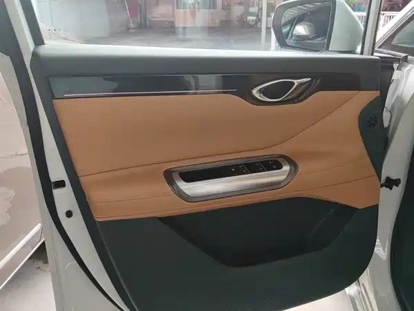 GAC Trumpchi E8 PHEV 2024
