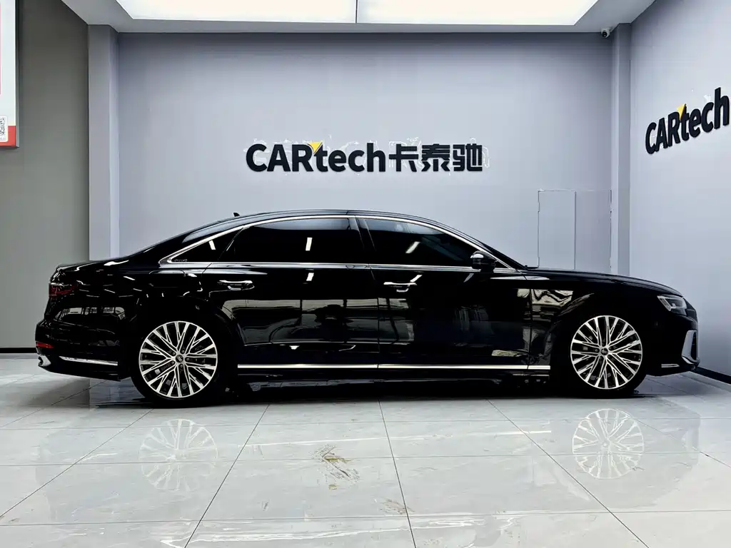Audi A8 2023