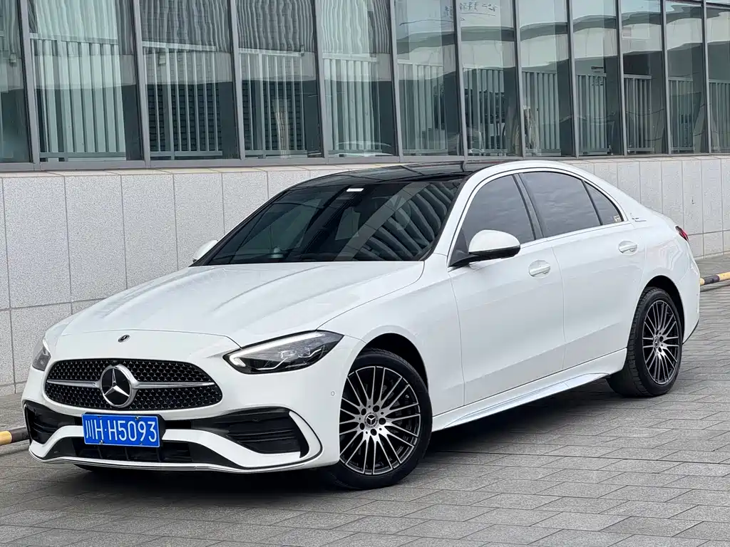 Mercedes-Benz C-Class 2024 — фото 1