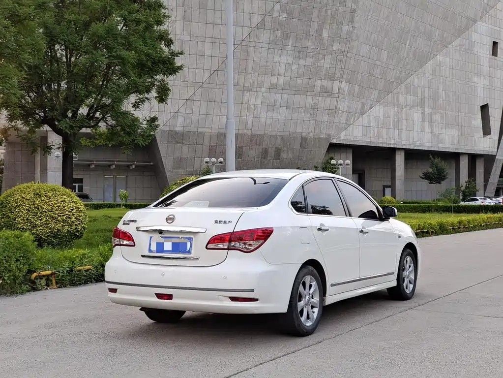 Nissan Sylphy 2011 — фото 11