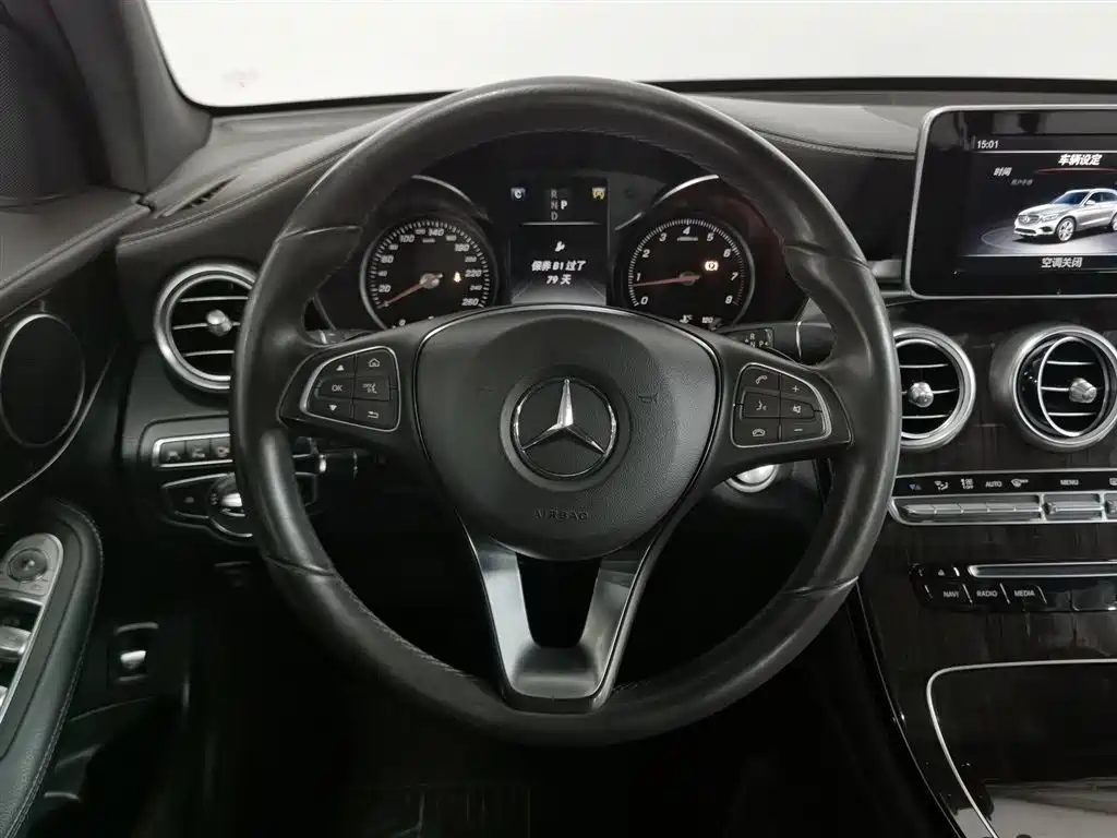Mercedes-Benz GLC 2018 — фото 11