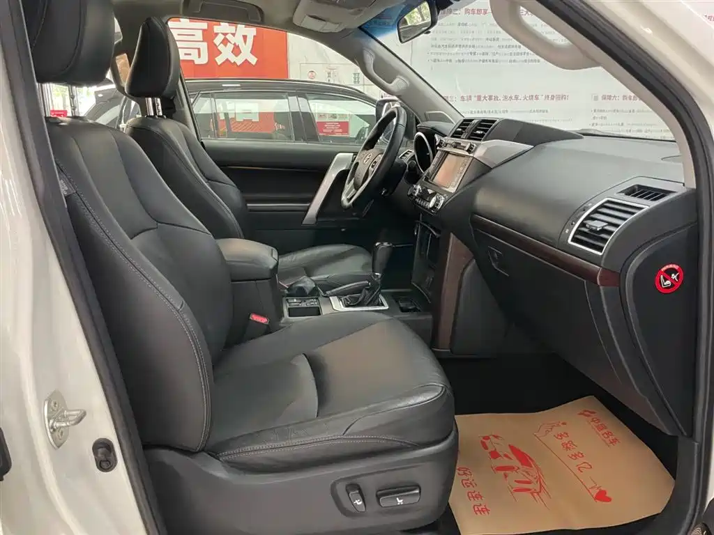 Toyota Prado 2017 — фото 16