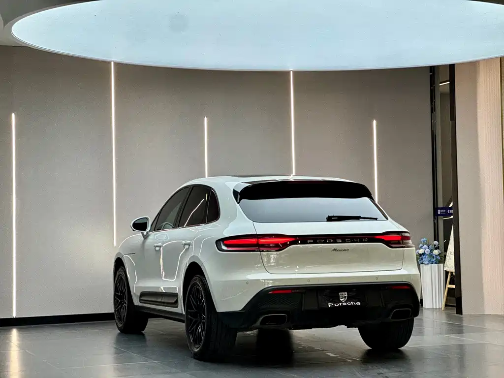 Porsche Macan 2024 — фото 12