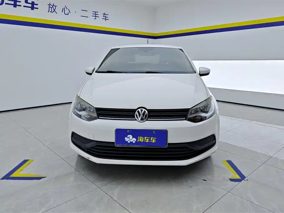 Volkswagen Polo 2015 — фото 2