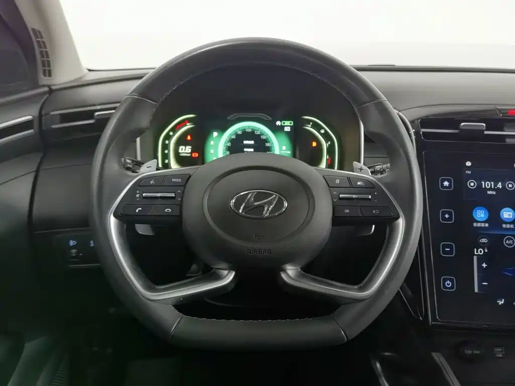 Hyundai Tucson 2021 — фото 11