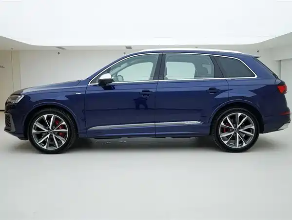 Audi Q7 2021