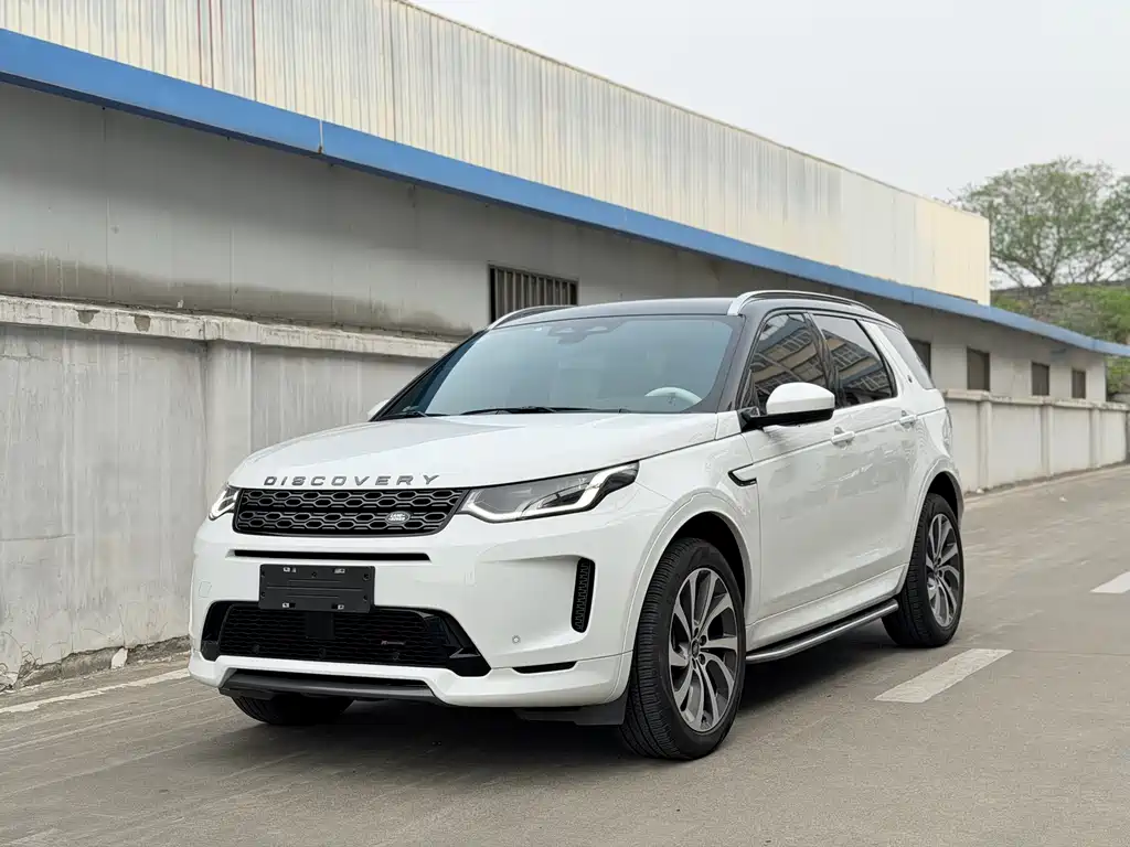 Land Rover Discovery Sport 2023 — фото 1