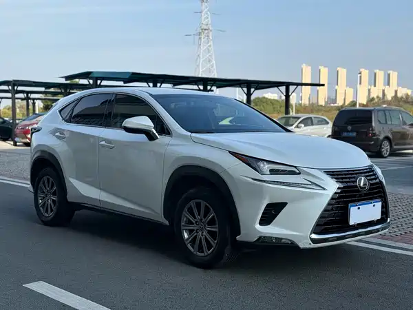 Lexus NX 2018