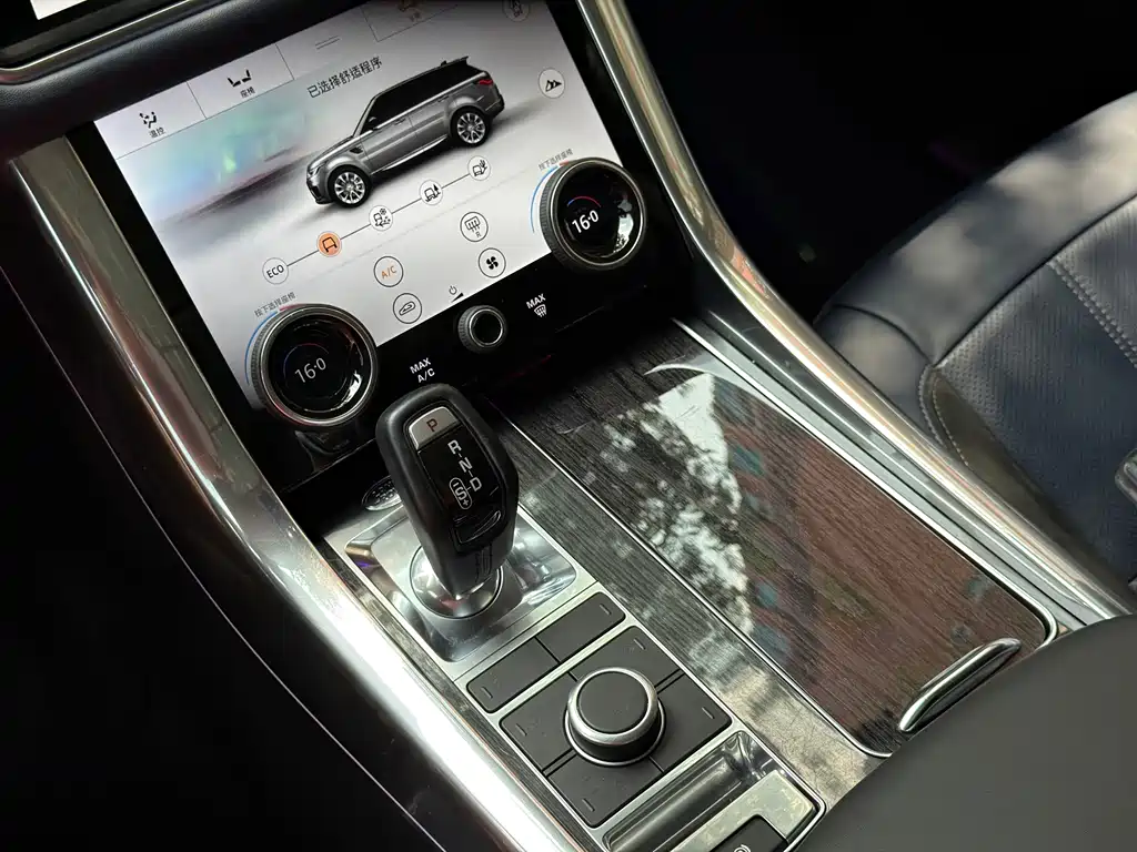 Land Rover Range Rover Sport 2020 — фото 10