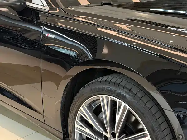 Audi A6L 2025
