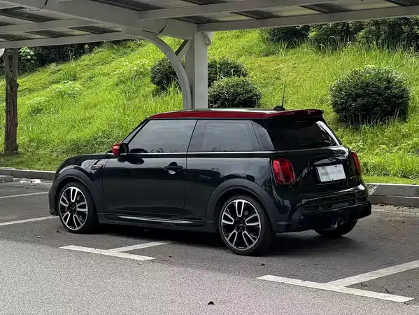 MINI JCW 2022