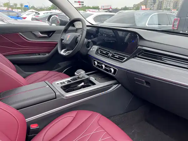 Hongqi HS5 2026