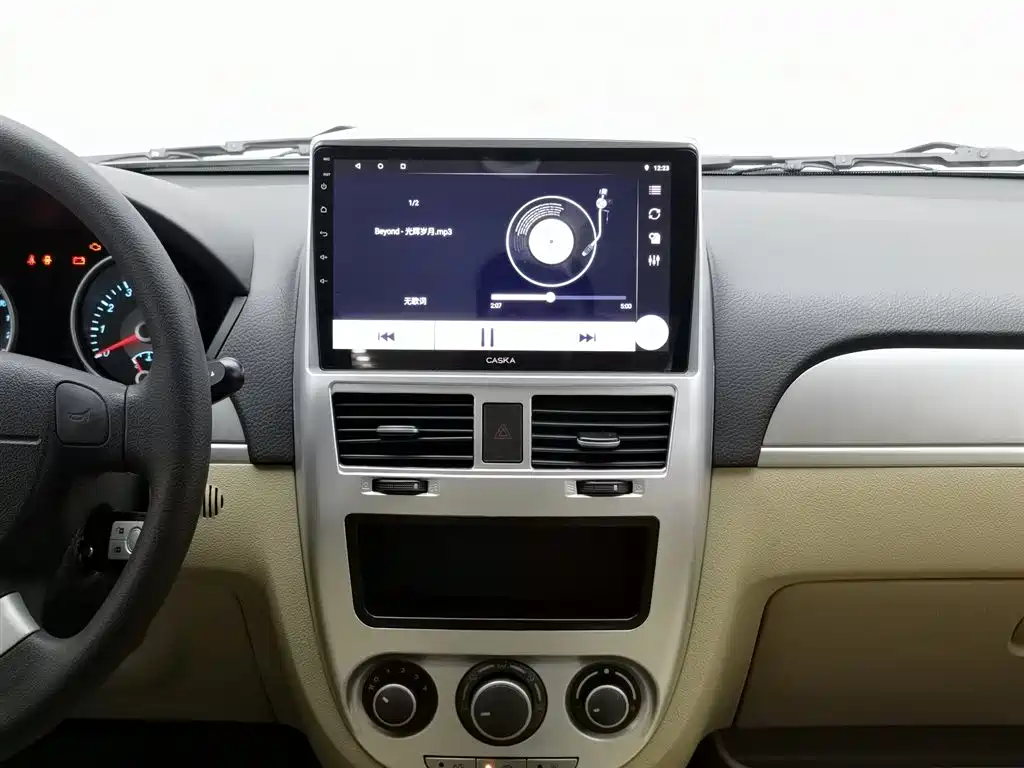 Buick Excelle 2014 — фото 12