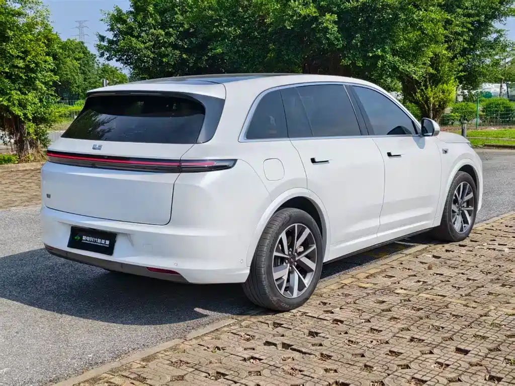 Li Auto Li L7 2023