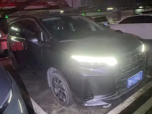 GAC Trumpchi M6 2022