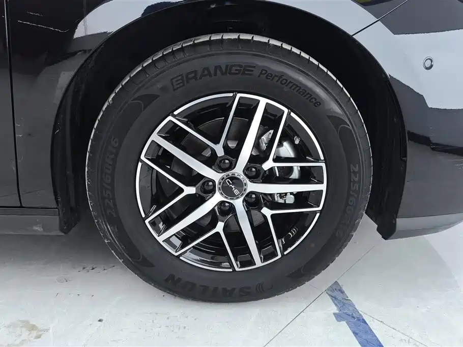 BYD Seal 05 DM-i 2025 — фото 6