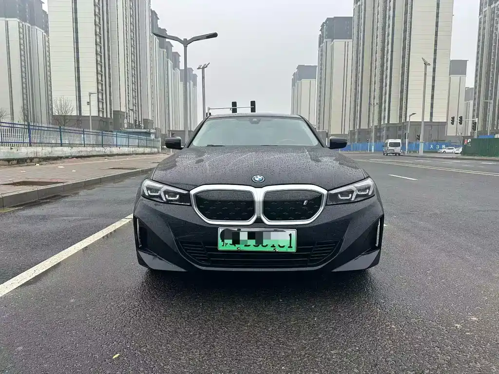 BMW i3 2024 — фото 2