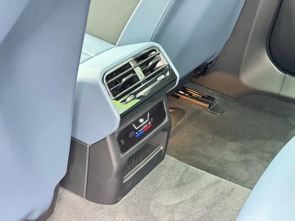 BMW i5 2024 — фото 9