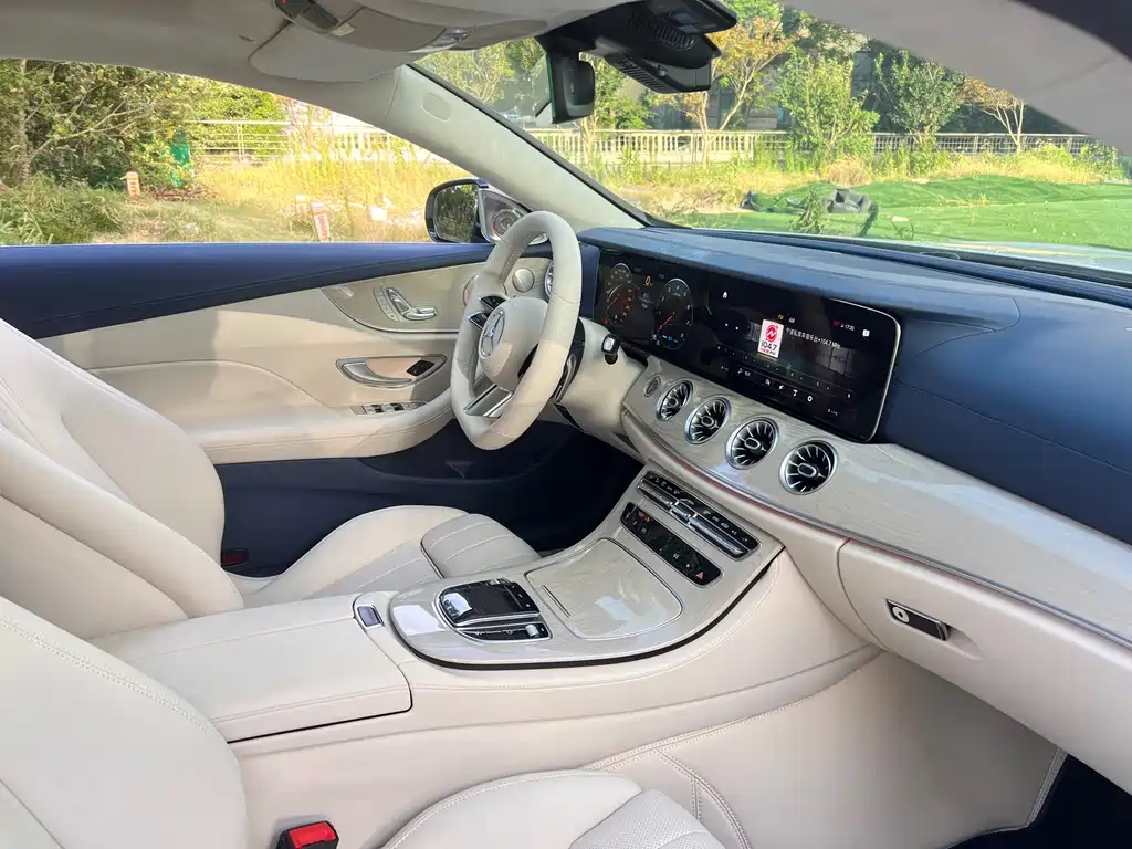 Mercedes-Benz E-Class 2021 — фото 15