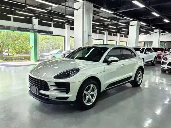 Porsche Macan 2020