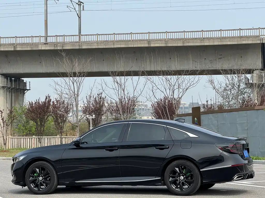 Honda Accord 2021 — фото 18