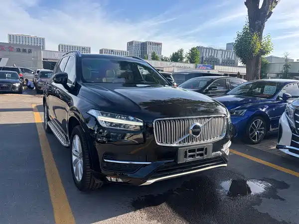Volvo XC90 2015