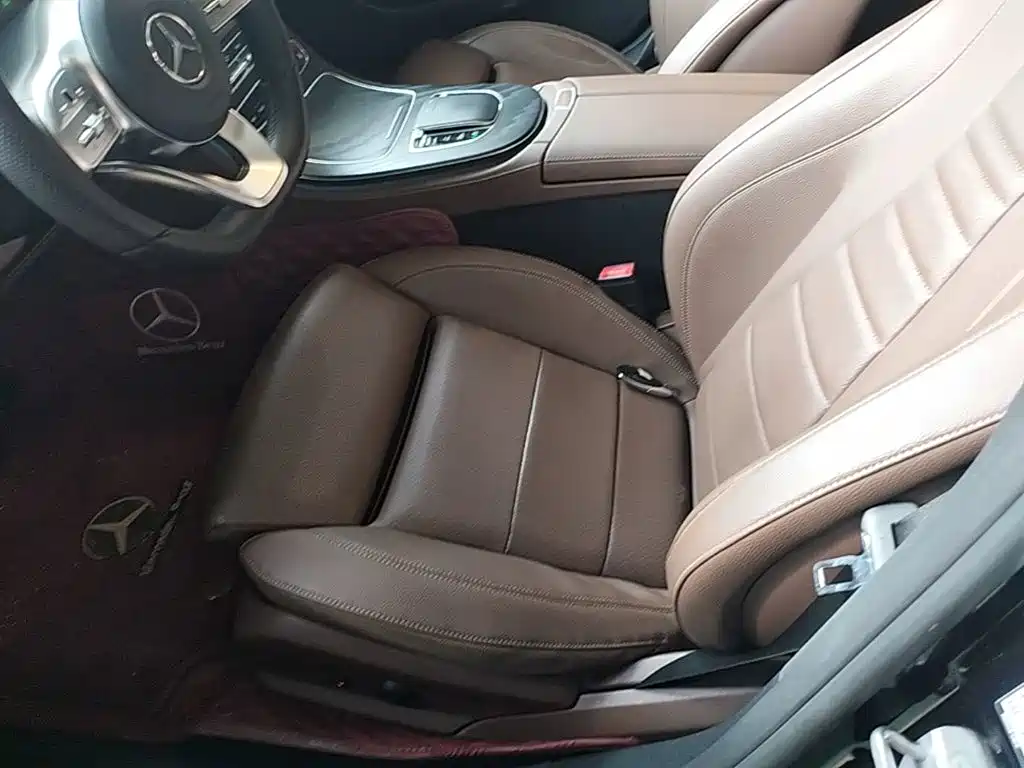 Mercedes-Benz E-Class 2019 — фото 15