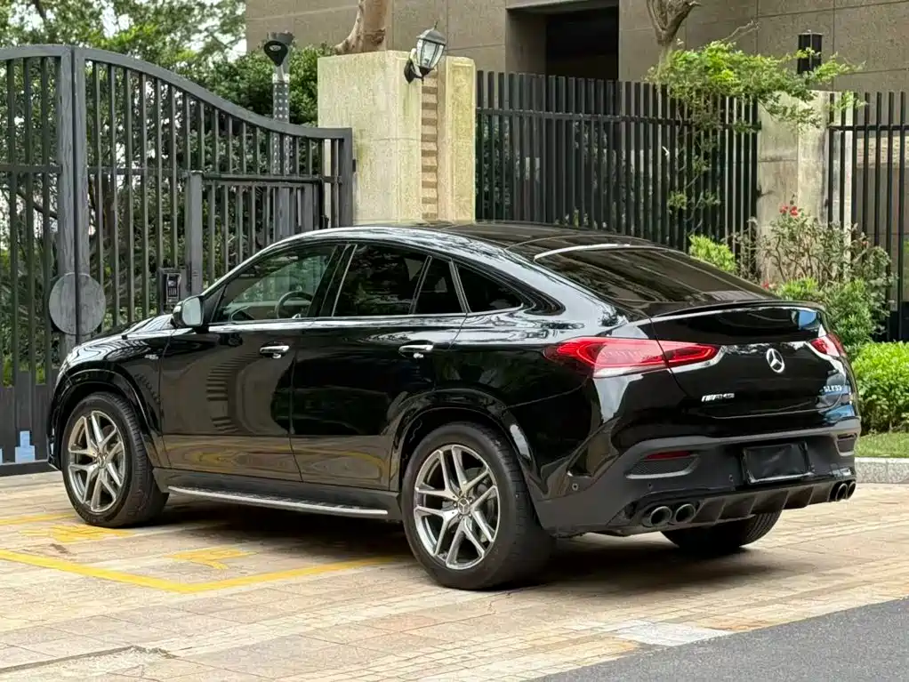 Mercedes-Benz GLE Coupe AMG 2023 — фото 6