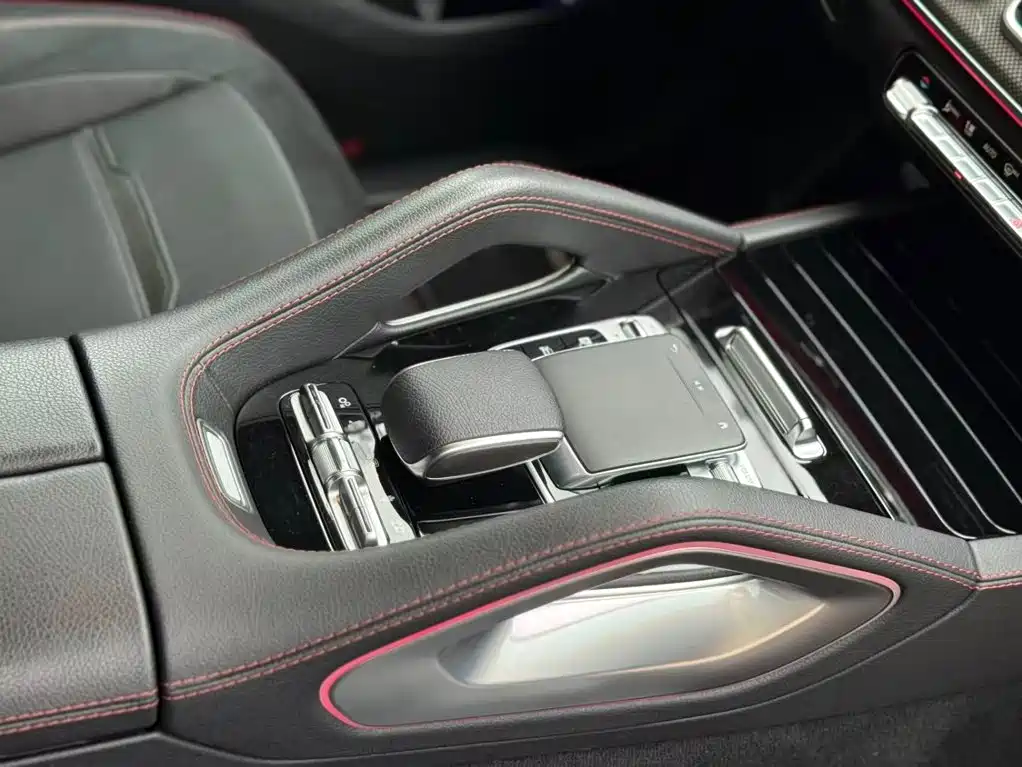 Mercedes-Benz GLE Coupe AMG 2023 — фото 17